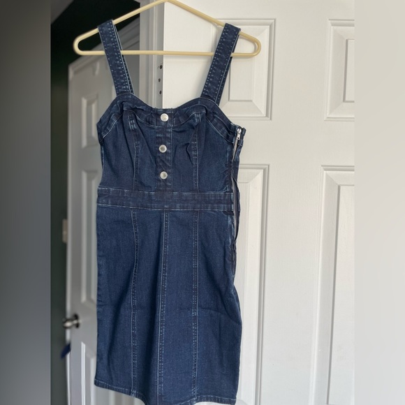 Guess Sleeveless Jean Dress - Picture 5 of 5